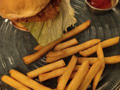 幻师炸鸡汉堡-COMMUNE幻师(五角场店)