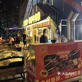 夏天夜晚必不可少的烧烤！