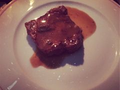 煎牛排-广州花园酒店-凌璇阁360度高空海鲜自助餐CAROUSEL