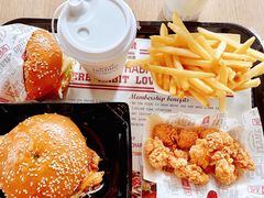 黄金鸡排三明治-The Habit Burger Grill 哈比特汉堡(复兴soho店)