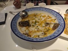 至潮酸菜鲈鱼-至潮餐厅精致粤菜·活鲈鱼·走地鸡(珠江新城店)