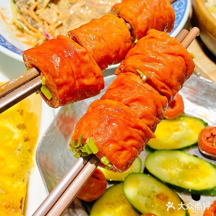 来济南吃鲁菜，还得跟着本地人吃实惠的!!!