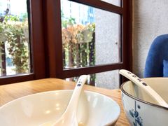 靠窗位-花悦豆香