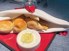 -弦月窗LUNETTE BY AMANDA(复兴路店)