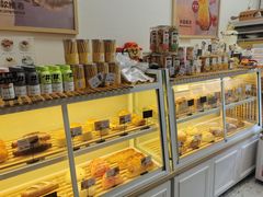 面包甜点陈列柜-野上麦田(中贸广场店)