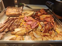 -广州万富希尔顿酒店·感趣自助餐厅·金秋蟹宴生蚝海鲜刺身