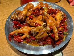 大手牵小手（辣炒猪手鸡手）-喝丢一只鞋海鲜烧烤·海肠捞饭(市场店)