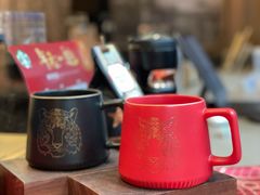 -星巴克臻选(上海今潮8弄店)