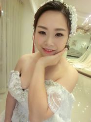 艾米丽新娘造型-艾米丽婚纱礼服