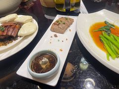 -东口码头·烧鸽子·鱼头泡饼·地方菜(金鹰悦城店)