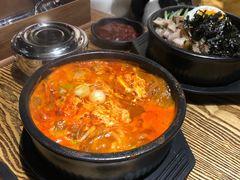 -吴草鸡爪오초닭발韩食堂(融恒盈嘉中心店)
