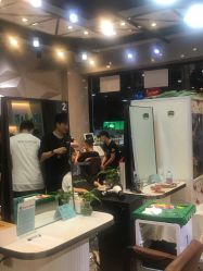 -PE SALON