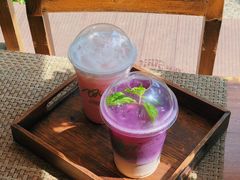 -Chom Cafe and Restaurant