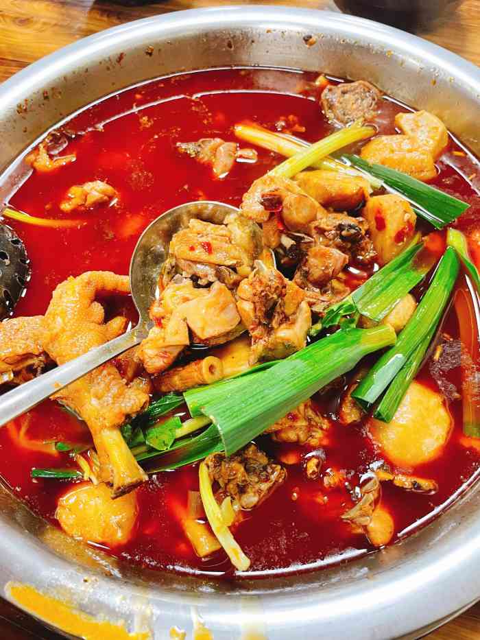 拜子笋子芋儿鸡-"必须要预约才能吃,店家会提前做好,到店就.