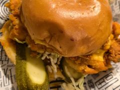 -TRIPS BURGER(大钟寺店)