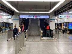 -东方体育中心(地铁站)