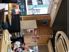 -滋味满屋美食坊(上海街店)