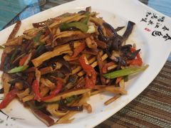 -自游人·美食一楼·地道徽菜(三十年名店)