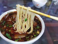 -牛一嘴·兰州牛肉面·大盘鸡(财富中心店)