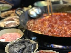 红锅-星鸿社重庆老火锅(燃灯寺分店)