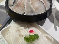 -左庭右院鲜牛肉火锅(金山万达店)