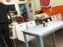 大堂-海平馄饨(逍遥二路店)