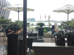 -卡普里披萨·牛扒·下午茶