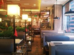 卡座-黄记煌三汁焖锅(广州曜一城店)
