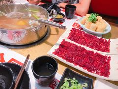 -左庭右院鲜牛肉火锅(金山万达店)