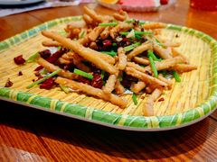 -黄泥岗·地道湖北菜(奥特莱斯店)