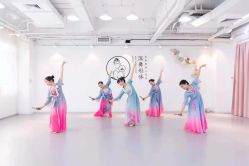 -深舞形体民族舞蹈工作室