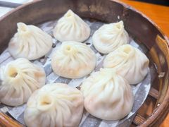 -莱莱小笼·乔艾