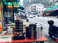 -螺满地螺丝粉