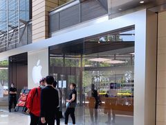 -Apple零售店(华贸购物中心店)