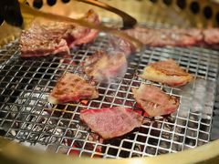 -铭牛烧肉·和牛海鲜自助(高新月牙湖店)