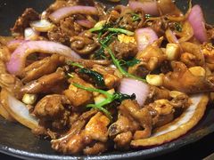 奇味鸡煲-胡须佬鸡煲四季火锅店(石厦西村直营店)