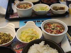 -老娘舅餐厅(黄龙体育中心店)