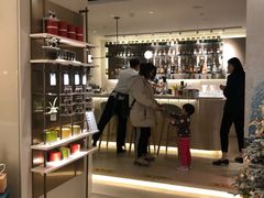-théATRE 茶聚场(王府中環店)