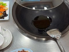-屯老二农家铁锅炖·行业领军者(梅江店)