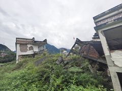 -四川汶川特大地震漩口中学遗址