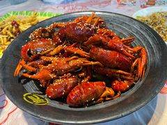 -肥肥虾庄·金牌油焖大虾(汉街SKP店)