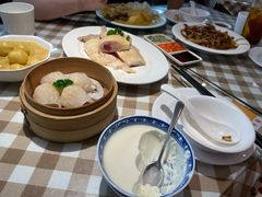 -新大咀港式茶餐厅(宝山万达店)