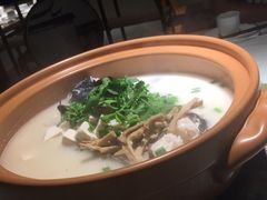 -姜君·千岛湖鱼头馆(浦东大道店)