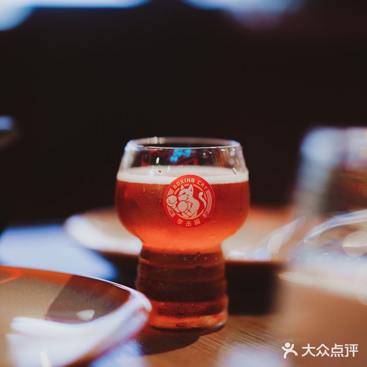 魔都网红 国酿之光来武汉啦!氛围感拉满🍻