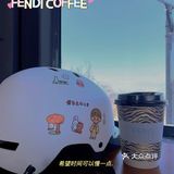 这里可以滑雪，也有更适合拍照FENDI COFFEE 