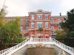 -香港大学
