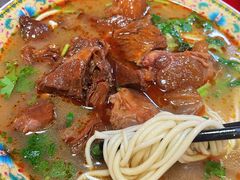 -金杨拉面王小吃面馆·牛三宝面·红烧牛肉粉
