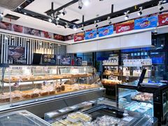 面包甜点陈列柜-皇后西斯汀饼店(文化路店)