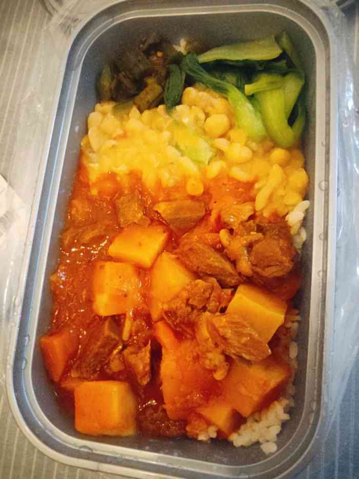 鲁桂芬剁椒拌饭鲜食记(观音桥店)-"观音桥洋河路上的一家快餐店.