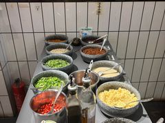 -黔有有贵州酸汤夺夺粉火锅(五味十字店)